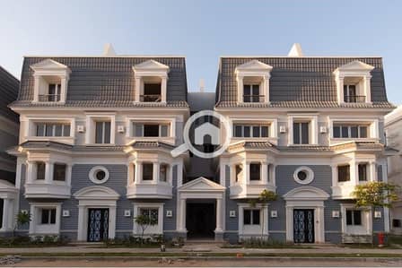 4 Bedroom Townhouse for Sale in 6th of October, Giza - 429f2e06-4f0a-4dfb-8939-00dc0d672763 - Copy - Copy. jpg