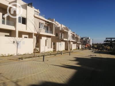 4 Bedroom Townhouse for Sale in 6th of October, Giza - IMG-20250115-WA0303. jpg