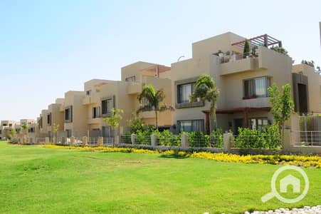 4 Bedroom Townhouse for Sale in 6th of October, Giza - Capitvating-landscape. jpg