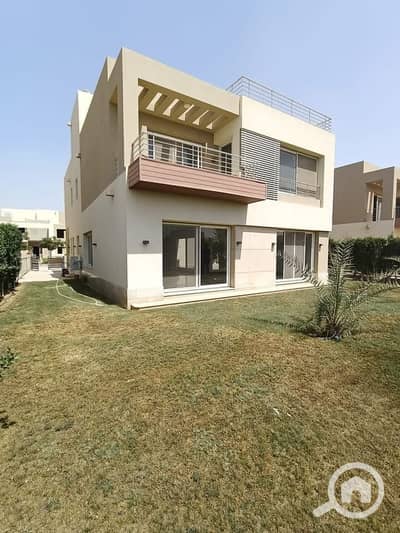 5 Bedroom Villa for Sale in 6th of October, Giza - IMG-20241217-WA0086. jpg