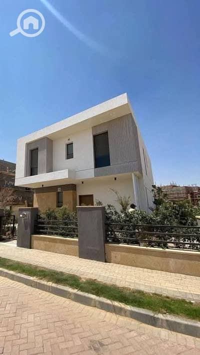 4 Bedroom Duplex for Sale in New Capital City, Cairo - 472671437_9902806016477020_1648853218282900925_n. jpg