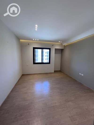 3 Bedroom Apartment for Sale in Sheikh Zayed, Giza - 458518805_2517598698425841_2295752835502448279_n. jpg