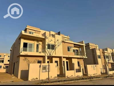 3 Bedroom Townhouse for Sale in 6th of October, Giza - 474474225_28264085376570349_9059246167457164219_n. jpg