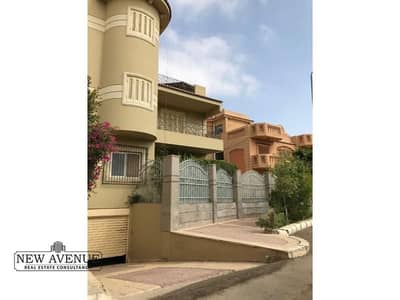 6 Bedroom Villa for Sale in Sheikh Zayed, Giza - WhatsApp Image 2025-01-20 at 3.27. 06 PM. jpg