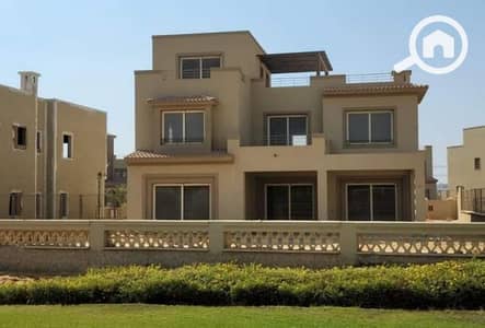 فیلا 5 غرف نوم للبيع في القاهرة الجديدة، القاهرة - فيلا بالتقسيط 1100م علي 8 س واستلام فوري كمبوند بالم هيلز قطاميه pk1