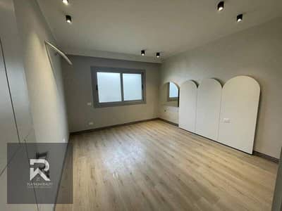 3 Bedroom Flat for Sale in 6th of October, Giza - WhatsApp Image 2023-10-18 at 6.25. 00 AM (3). jpeg