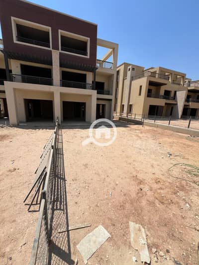 4 Bedroom Twin House for Sale in 6th of October, Giza - IMG-20240827-WA0394. jpg