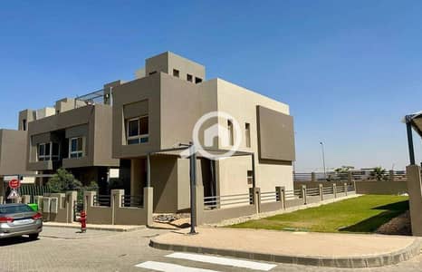 تاون هاوس 4 غرف نوم للبيع في الشيخ زايد، الجيزة - 19. png