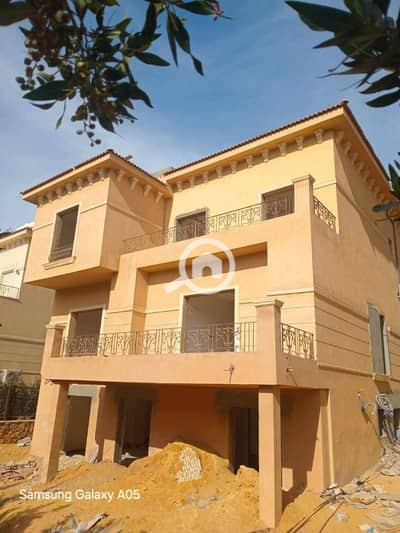 8 Bedroom Villa for Sale in New Cairo, Cairo - Messenger_creation_89074FA8-6298-412A-828F-32FCA6F19581. jpeg