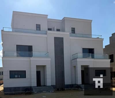 3 Bedroom Townhouse for Sale in Sheikh Zayed, Giza - WhatsApp Image 2025-01-28 at 11.24. 03 AM. jpeg