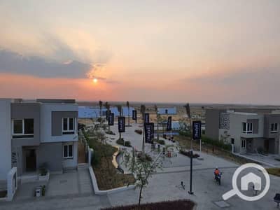 تاون هاوس 3 غرف نوم للبيع في 6 أكتوبر، الجيزة - اسكن ب palm hills تاون هاوس لقطه فيو لاند سكيب بسعر مميز