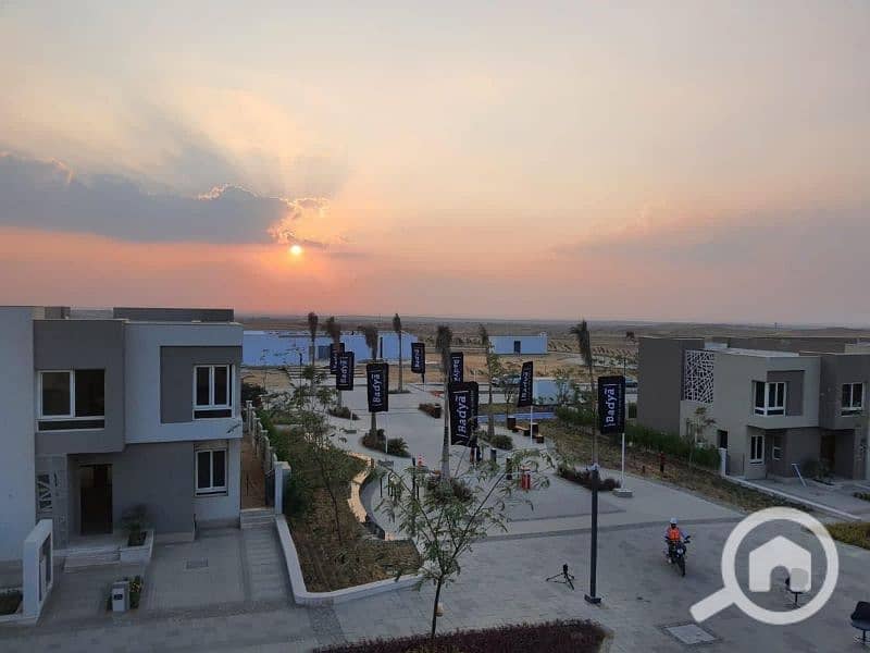 اسكن ب palm hills تاون هاوس لقطه فيو لاند سكيب بسعر مميز