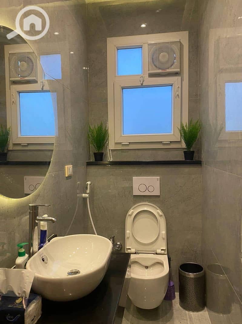 4 FB_IMG_1739291538162. jpg