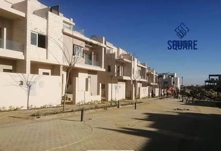 3 Bedroom Townhouse for Sale in 6th of October, Giza - 951e9174-bbf9-46ec-b5b4-22b2e66ec964. png