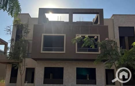 4 Bedroom Twin House for Sale in 6th of October, Giza - WhatsApp Image 2025-02-12 at 3.08. 54 PM. jpeg