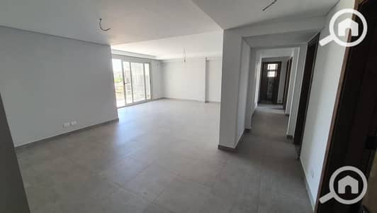 3 Bedroom Flat for Sale in 6th of October, Giza - IMG_2241. JPG