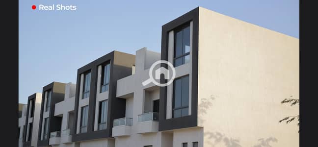 3 Bedroom Twin House for Sale in Sheikh Zayed, Giza - cdfb1248-05b9-4dfa-8909-ad2a603587a9. jpeg