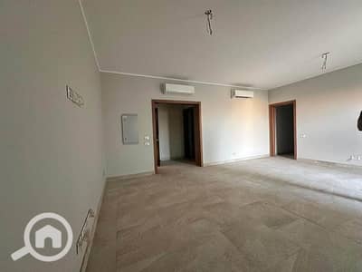 2 Bedroom Apartment for Sale in Sheikh Zayed, Giza - 452595384_1458876094747027_7505621674681725678_n. jpg