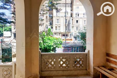 فیلا 8 غرف نوم للايجار في سابا باشا، الإسكندرية - 1. JPG