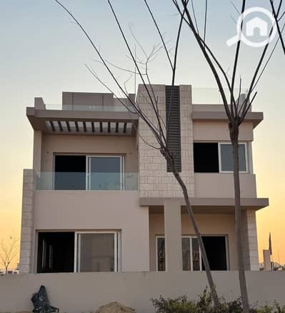 5 Bedroom Villa for Sale in 6th of October, Giza - WhatsApp Image 2025-01-16 at 11.57. 31 AM. jpeg