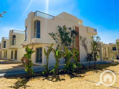 4 Bedroom Twin House for Sale in 6th of October, Giza - IMG-20250216-WA0041. jpg