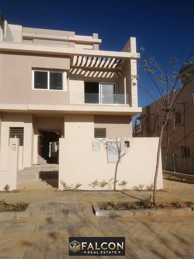 4 Bedroom Villa for Sale in 6th of October, Giza - 96ddda90-fb35-4bf4-8611-413bc376793b. jpg