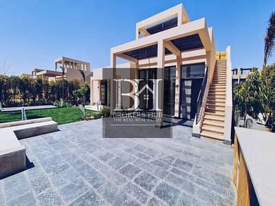 4 Bedroom Villa for Sale in Sheikh Zayed, Giza - 5dbc9835-b083-41d3-84db-8b49620c. jpg