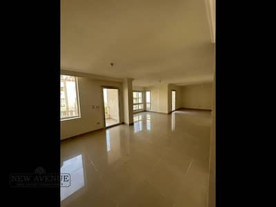 4 Bedroom Duplex for Sale in New Cairo, Cairo - WhatsApp Image 2025-02-18 at 3.50. 38 PM. jpeg