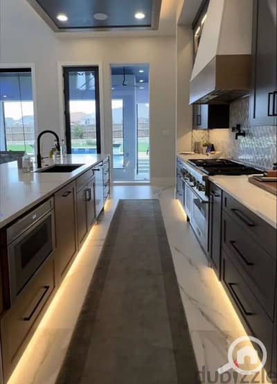 3 Bedroom Flat for Sale in New Cairo, Cairo - Apartment for sale, Smart Home finished with a kitchen gift in Fifth Settlement, immediate delivery, New Cairo, AUC apartment fully finished.