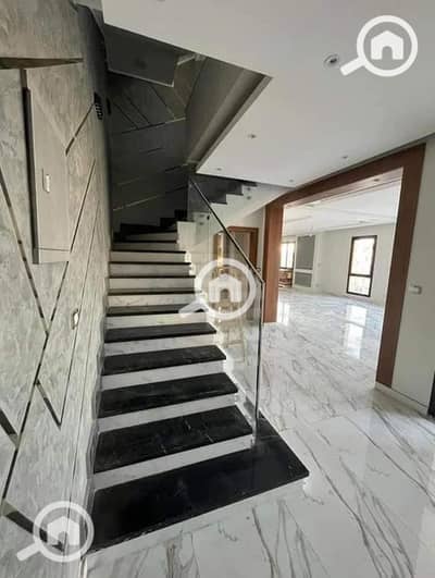 3 Bedroom Apartment for Sale in Sheikh Zayed, Giza - 462193734_520331010776856_6232924308659155771_n. jpg