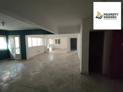 4 Bedroom Flat for Sale in Mohandessin, Giza - 1. jpg