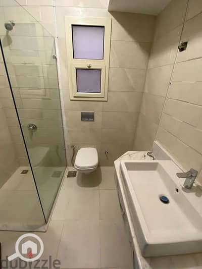 3 Bedroom Apartment for Sale in New Cairo, Cairo - Apartment for immediate delivery for sale in the Fifth Settlement in front of the American University, fully finished. 3 Bedroom Apartment for Sale in New Cairo, Cairo - Apartment for immediate delivery for sale in the Fifth Settlement in front of the American University, fully finished.