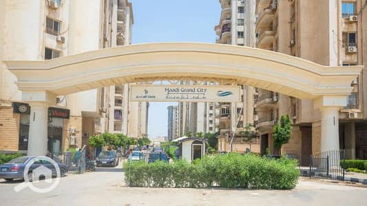 3 Bedroom Flat for Sale in Zahraa Al Maadi, Cairo - For sale, a 160m apartment in Grand City compound, Al-Murshidi.