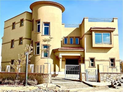 4 Bedroom Villa for Sale in New Cairo, Cairo - 4. jfif. jpg