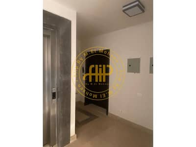 4 Bedroom Duplex for Sale in 6th of October, Giza - IMG-20250113-WA0167. jpg