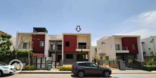 3 Bedroom Twin House for Sale in Madinaty, Cairo - فيلا للبيع كاش بمدينتي نموذج i لقطة نصف تشطيب لقطة مساحة 237م