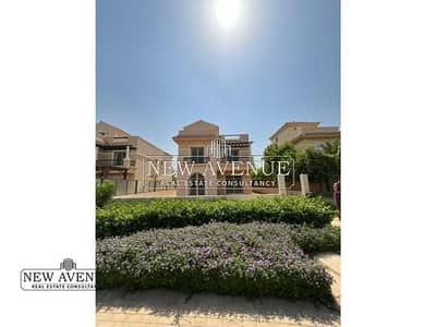 5 Bedroom Villa for Sale in New Cairo, Cairo - e18f4150-a4f0-426b-88c8-c7440832a4f3. png