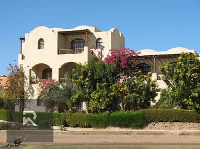 3 Bedroom Twin House for Sale in Gouna, Red Sea - depositphotos_138799960-stock-photo-egypt-traditional-urban-landscape-on. jpg