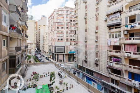 3 Bedroom Flat for Sale in Laurent, Alexandria - 1. JPG