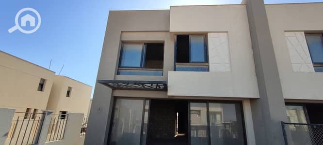 4 Bedroom Townhouse for Sale in 6th of October, Giza - WhatsApp Image 2025-01-07 at 6.30. 12 PM. jpeg