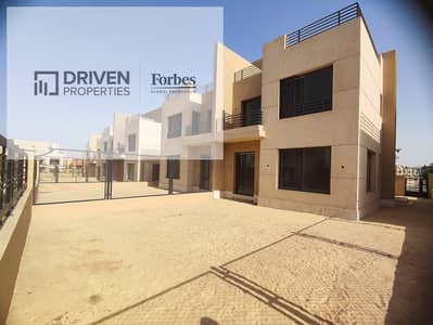 4 Bedroom Twin House for Sale in Sheikh Zayed, Giza - 6d269515-e550-4a9f-93c3-9e41536f4e99. jpg