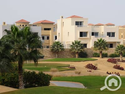 توين هاوس 5 غرف نوم للبيع في 6 أكتوبر، الجيزة - golf-view-2jpg-1200x900. jpg