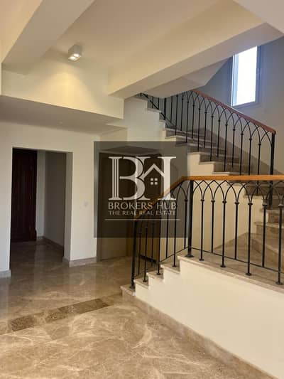 6 Bedroom Villa for Sale in Mokattam, Cairo - 514c8ce8-c04a-4a7e-a9b8-e4309441c2cb. jpg