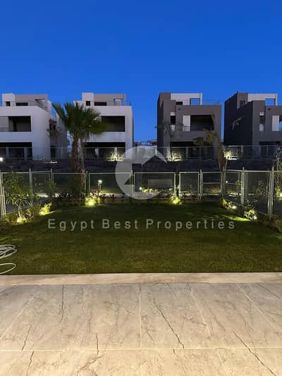 5 Bedroom Townhouse for Sale in 6th of October, Giza - IMG-20250226-WA0030. jpg