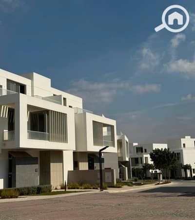 6 Bedroom Townhouse for Sale in 6th of October, Giza - WhatsApp Image 2025-02-09 at 12.23. 05_7f2212a6. jpg