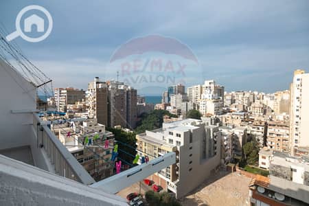 شقة 4 غرف نوم للبيع في رشدي، الإسكندرية - 1. jpg