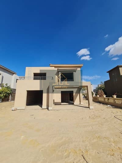 4 Bedroom Villa for Sale in 6th of October, Giza - IMG-20250126-WA0077. jpg