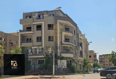 3 Bedroom Flat for Sale in Sheikh Zayed, Giza - 1. JPG