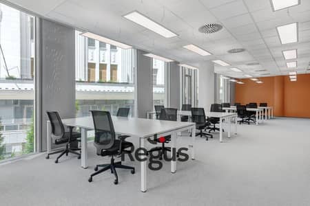 مکتب  للايجار في المعادي، القاهرة - Signature Szervita Square 5134 Budapest Hungary Large Office. jpg