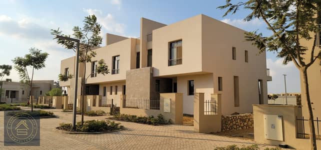 4 Bedroom Townhouse for Sale in 6th of October, Giza - WhatsApp Image 2024-12-08 at 16.43. 30_405871c4. jpg